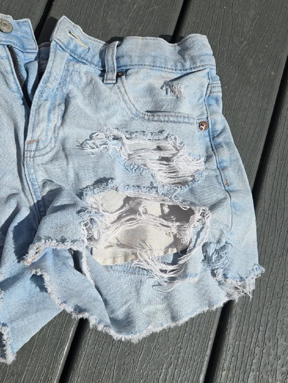 American Eagle Outfitters Strigid Light Wash Distressed Denim Shorts